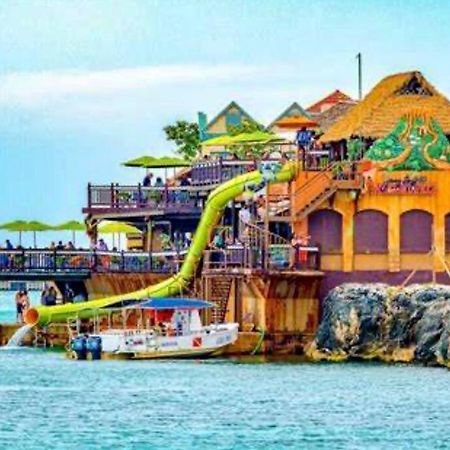 Villa La Rosa With Spectacular View Of Ocho Rios Exterior foto